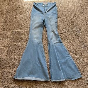 Free people bell bottom jeans sz 26